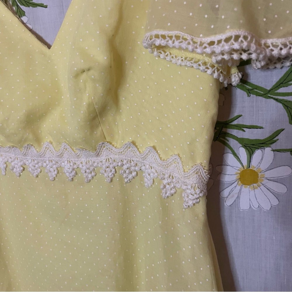 Vintage 70s pastel yellow white polka dot flutter sleeve formal empire gown - Picture 7 of 7